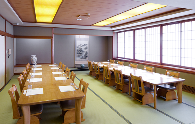 和室椅子席